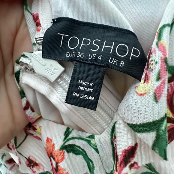 Top Shop Floral Skater Dress - Picture 5 of 5
